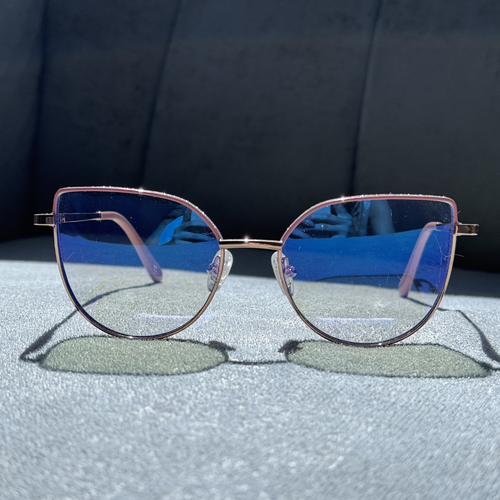 NENA — Gafas Fotocromáticas con Detalle Escarchado · Karol Eyewear